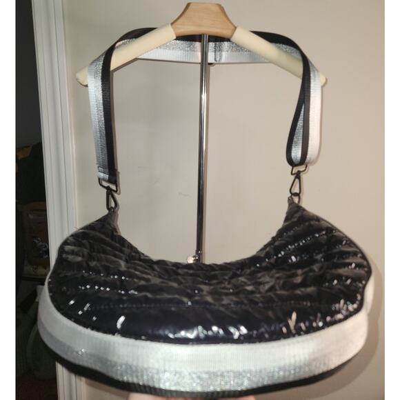 BCBGeneration Two in One Black and Sliver Crossbody Shoulder Puffer Bag - Picture 6 of 7